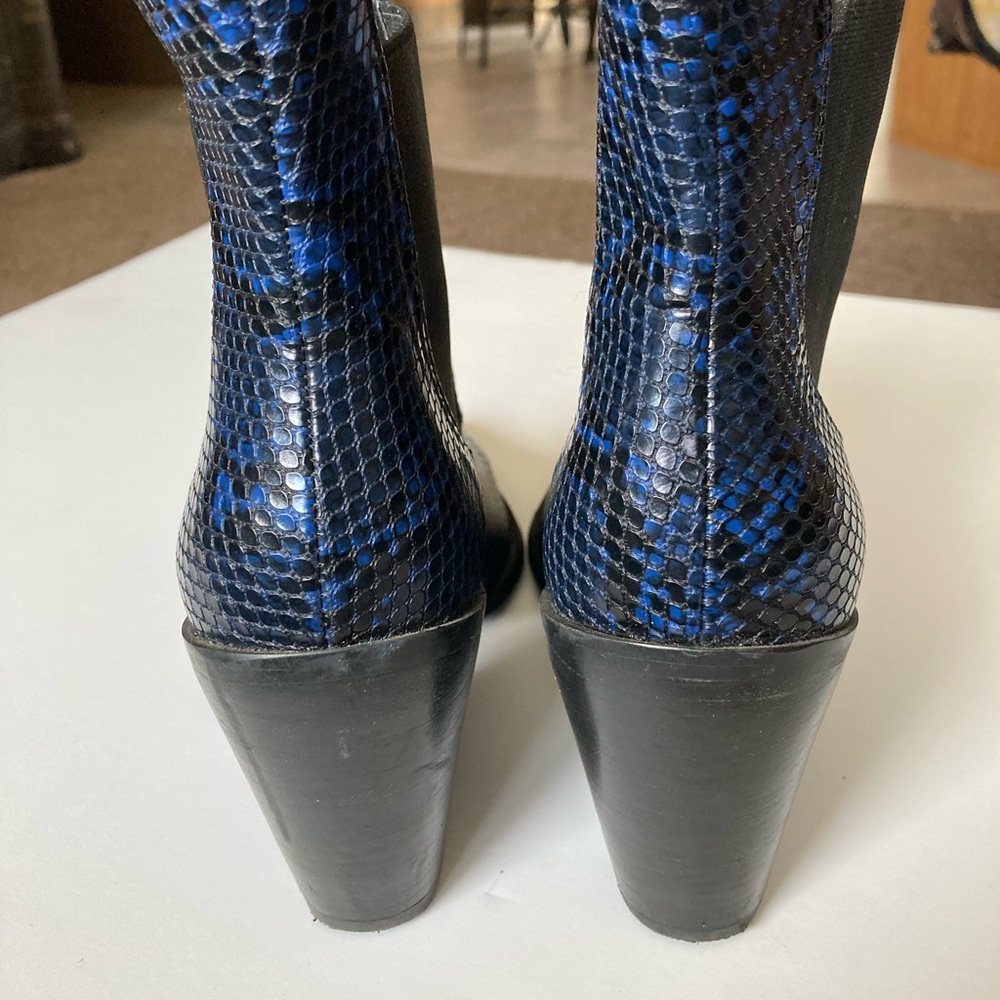Woman’s Blue and black ankle boots size 10 - Picture 4 of 4
